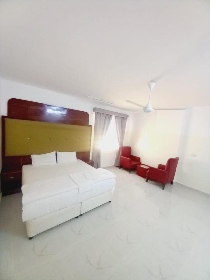 Discovery Duqm Apartment Bagian luar foto